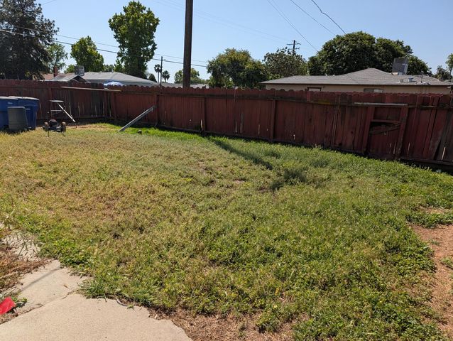4591 N Angus Street, Fresno, CA 93726