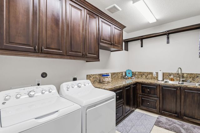 2187 Graystone Hills Drive, Conroe, TX 77304