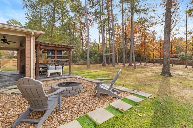 2187 Graystone Hills Drive, Conroe, TX 77304