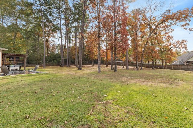 2187 Graystone Hills Drive, Conroe, TX 77304