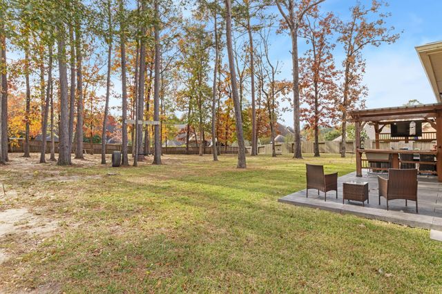 2187 Graystone Hills Drive, Conroe, TX 77304