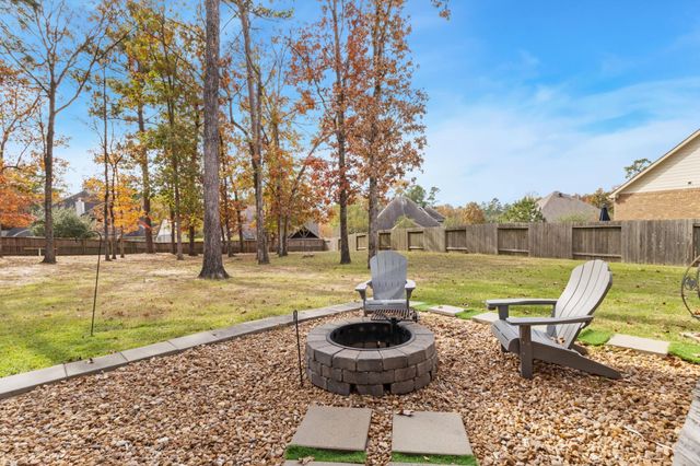 2187 Graystone Hills Drive, Conroe, TX 77304