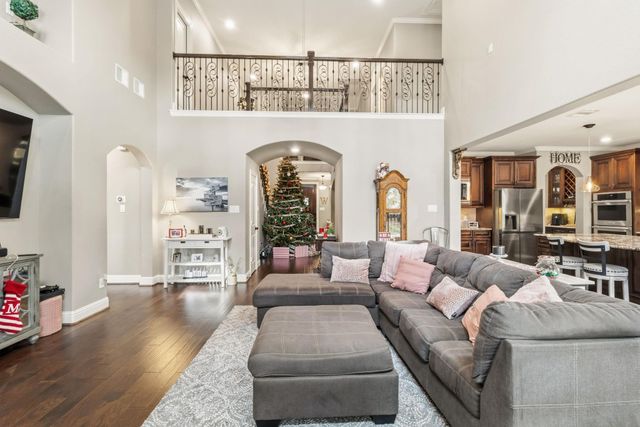 2187 Graystone Hills Drive, Conroe, TX 77304