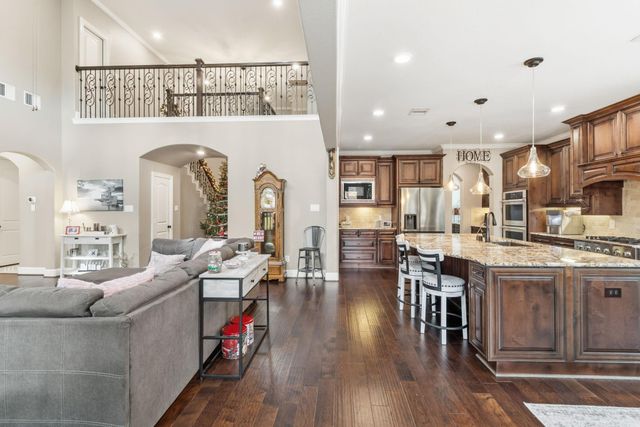 2187 Graystone Hills Drive, Conroe, TX 77304