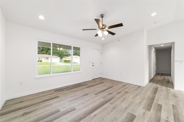 34 MAPLE LANE, Ocklawaha, FL 32179