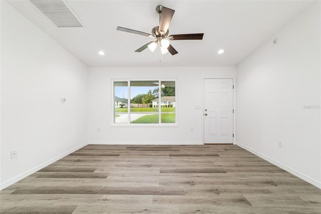 34 MAPLE LANE, Ocklawaha, FL 32179