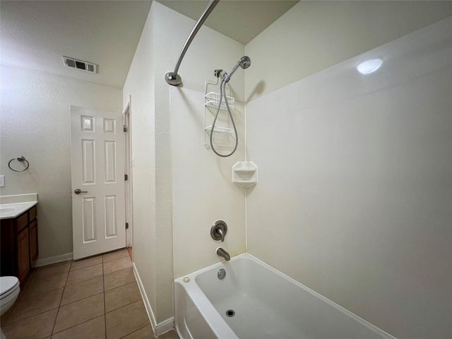 4511 Western Lake RD, Round Rock, TX 78665