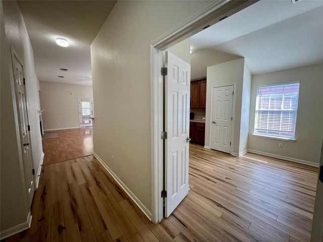 4511 Western Lake RD, Round Rock, TX 78665