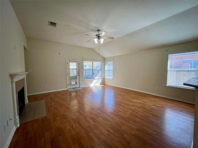 4511 Western Lake RD, Round Rock, TX 78665