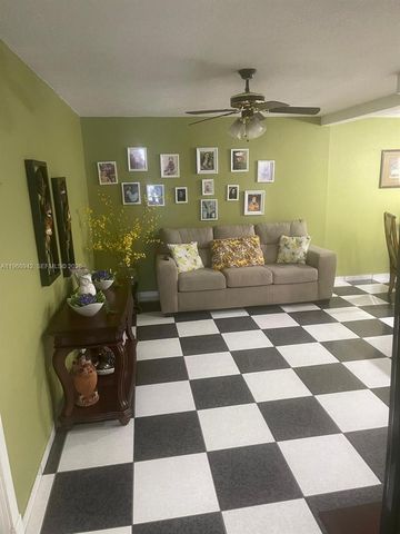 4791 W 3rd Ave, Hialeah, FL 33012