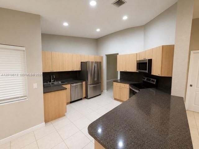 25534 SW 122nd Pl, Homestead, FL 33032