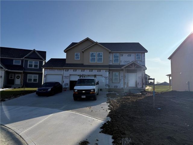 27618 E 128th Court, Lee's Summit, MO 64086