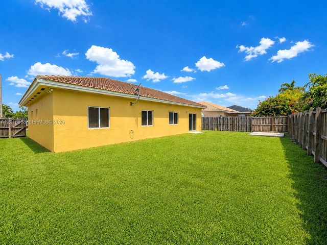 705 SE 13th Ter ., Homestead, FL 33033