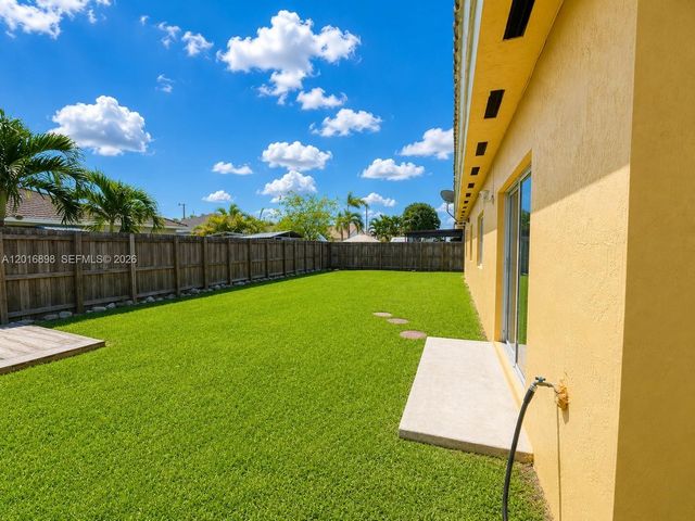 705 SE 13th Ter ., Homestead, FL 33033