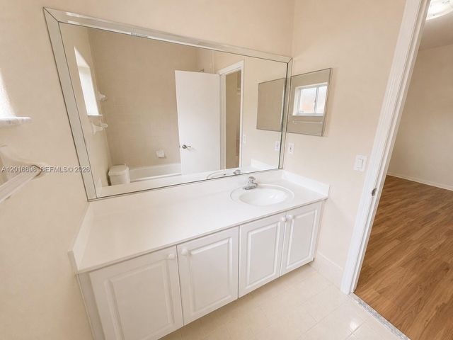 705 SE 13th Ter ., Homestead, FL 33033
