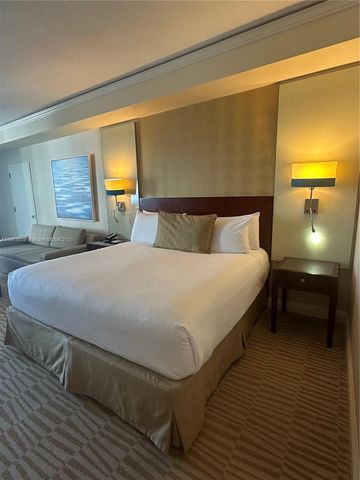 18001 Collins Ave 907, Sunny Isles Beach, FL 33160