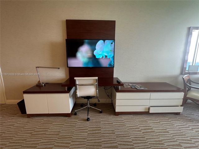 18001 Collins Ave 907, Sunny Isles Beach, FL 33160