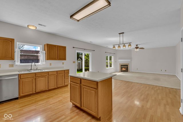 6127 Maple Branch Place, Indianapolis, IN 46221