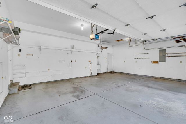 6127 Maple Branch Place, Indianapolis, IN 46221