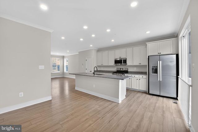 4219 LAPLATA AVE, Baltimore, MD 21211