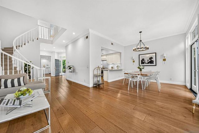 9753 Keeneland Row, La Jolla, CA 92037