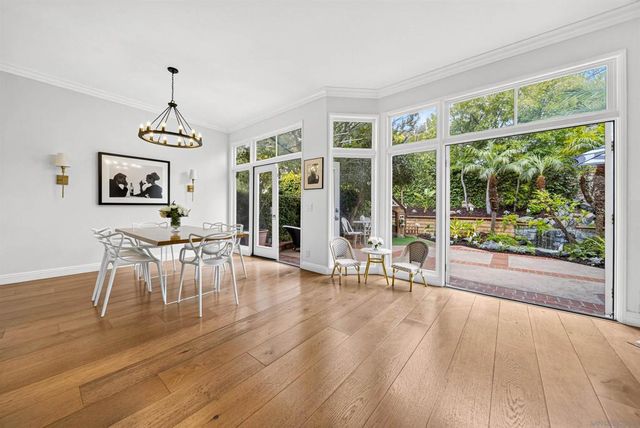 9753 Keeneland Row, La Jolla, CA 92037