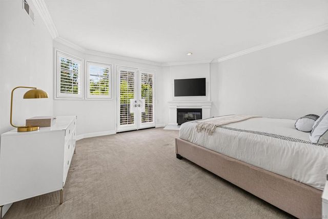 9753 Keeneland Row, La Jolla, CA 92037