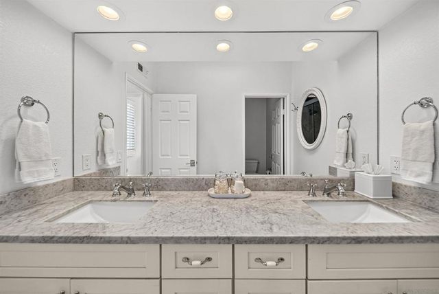9753 Keeneland Row, La Jolla, CA 92037