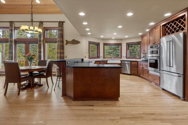 58108 Tournament Lane 4, Sunriver, OR 97707