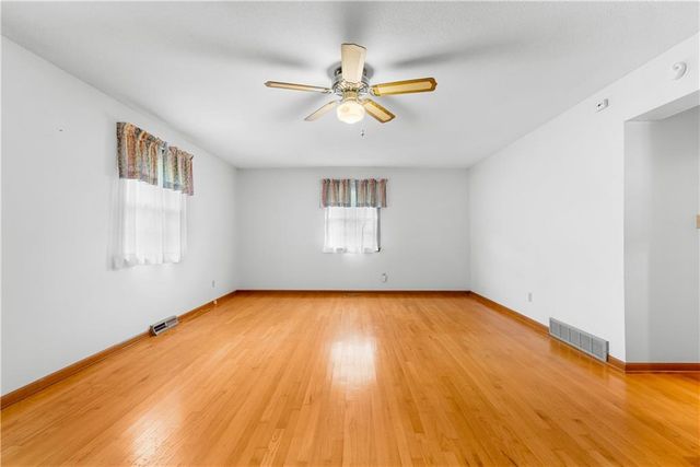 17205 E 28th Terrace S, Independence, MO 64057
