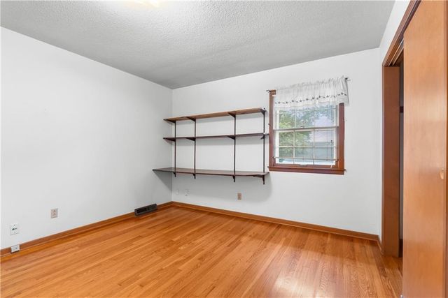 17205 E 28th Terrace S, Independence, MO 64057