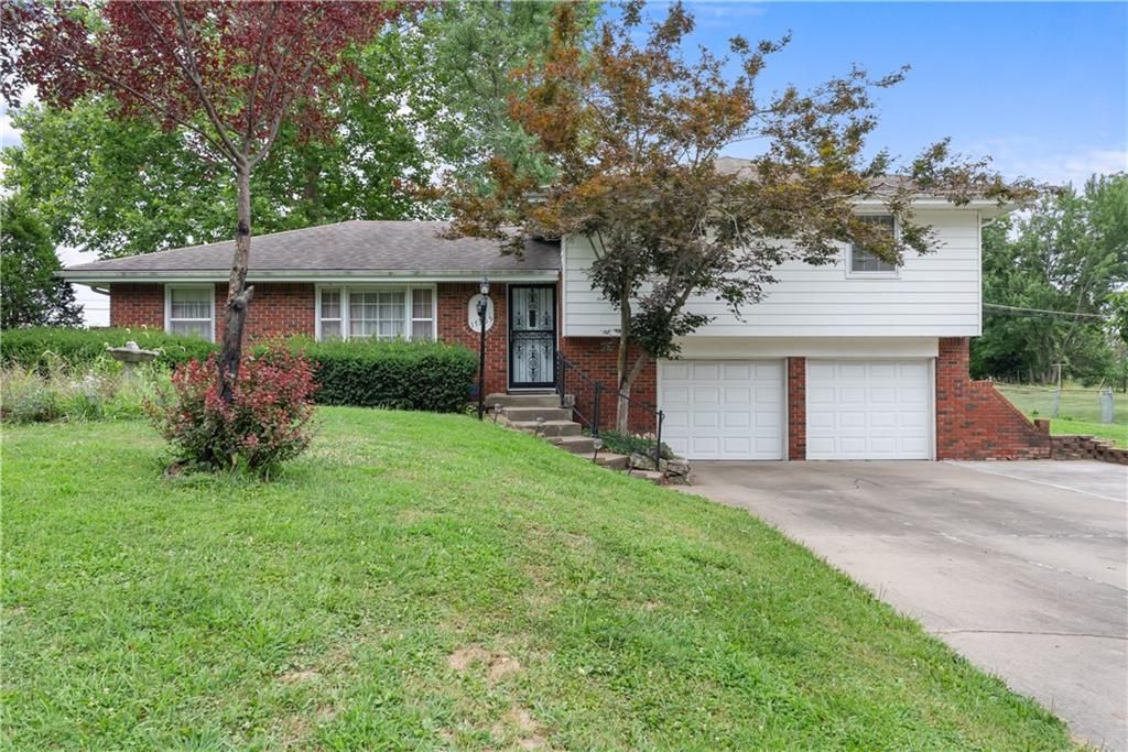 17205 E 28th Terrace S, Independence, MO 64057