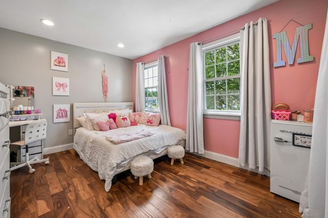 223 BURNAM WOOD DR, Mount Laurel, NJ 08054