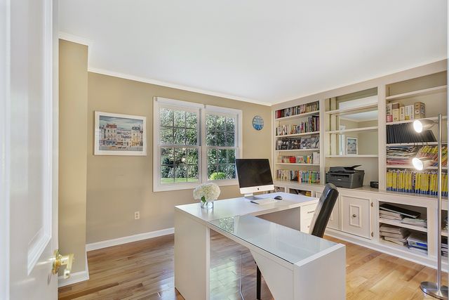 67 Limerick Road, Trumbull, CT 06611