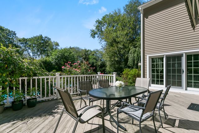 67 Limerick Road, Trumbull, CT 06611