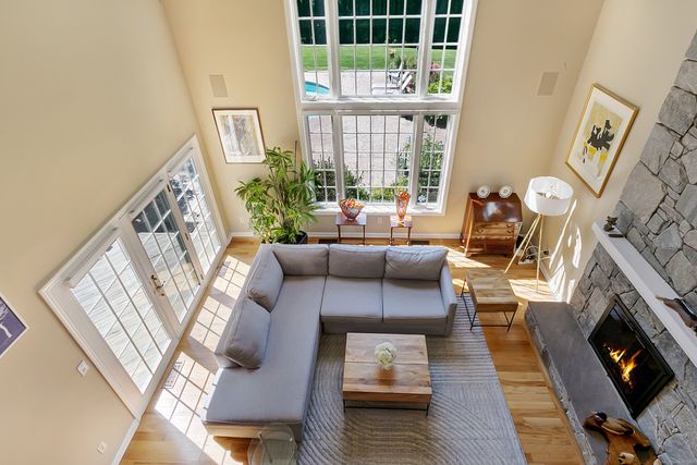 67 Limerick Road, Trumbull, CT 06611