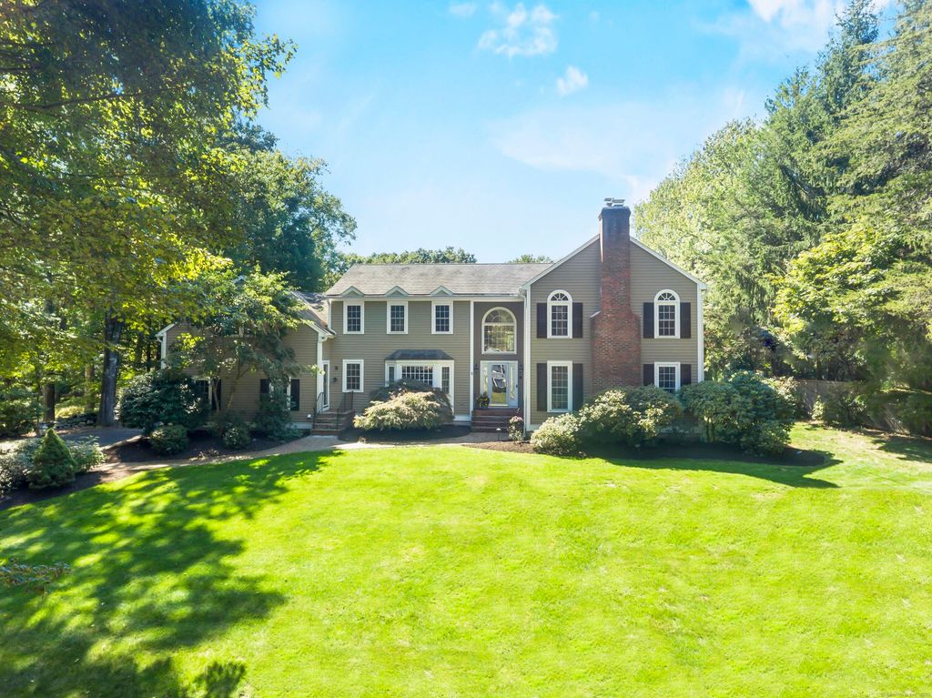 67 Limerick Road, Trumbull, CT 06611