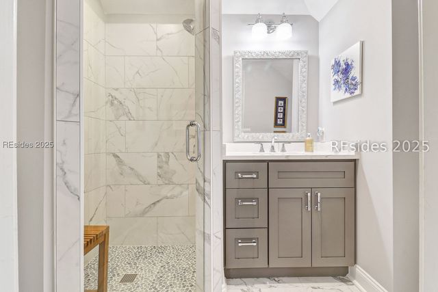 3 Claire Dr, Hilton Head Island, SC 29928