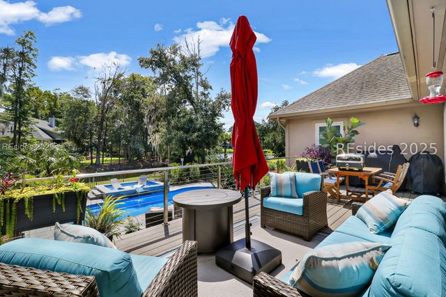 3 Claire Dr, Hilton Head Island, SC 29928