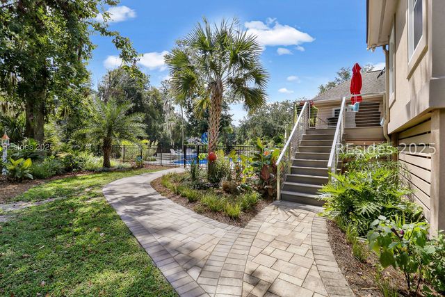 3 Claire Dr, Hilton Head Island, SC 29928