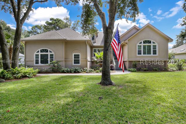 3 Claire Dr, Hilton Head Island, SC 29928