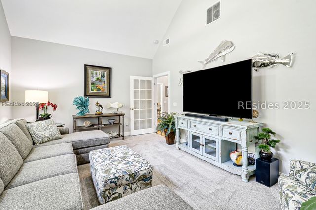 3 Claire Dr, Hilton Head Island, SC 29928