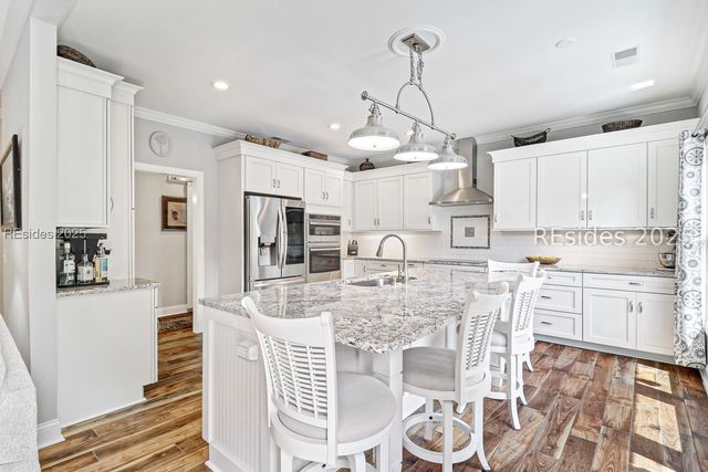 3 Claire Dr, Hilton Head Island, SC 29928