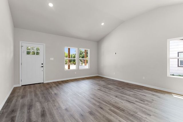 403 N Hansbarger Street, Everman, TX 76140