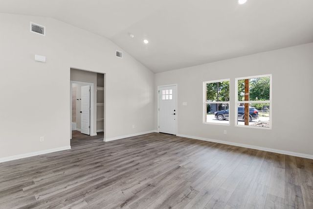 403 N Hansbarger Street, Everman, TX 76140