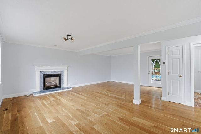 85 Geraldine Drive, Naugatuck, CT 06770