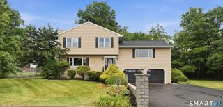 85 Geraldine Drive, Naugatuck, CT 06770