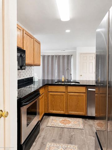 30607 Hidden Pines Lane, Roseville, MI 48066