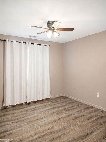 30607 Hidden Pines Lane, Roseville, MI 48066