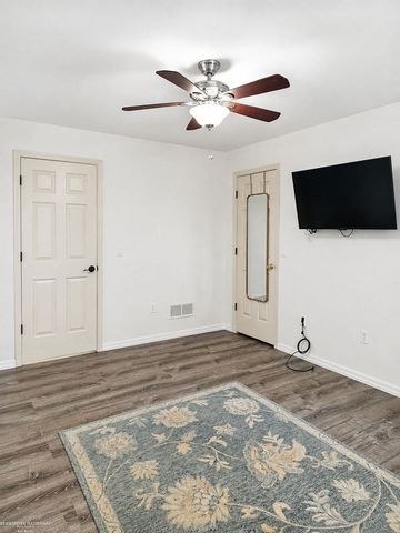 30607 Hidden Pines Lane, Roseville, MI 48066